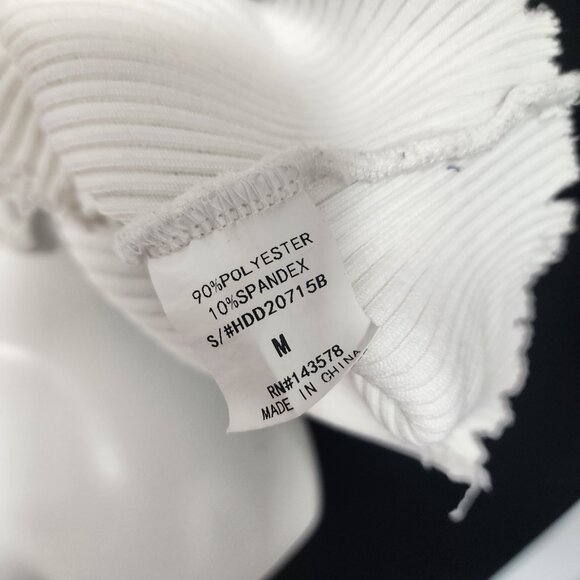 Hot & Delicious Fitted Stretch Mini Dress White W/Arm Cuffs & Cargo Pockets Sz M - Picture 13 of 14